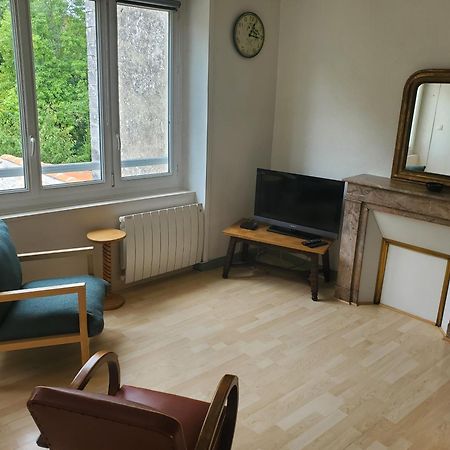 L'Appart Sur Jardin 42M2 Tres Calme Ла Рошел Екстериор снимка