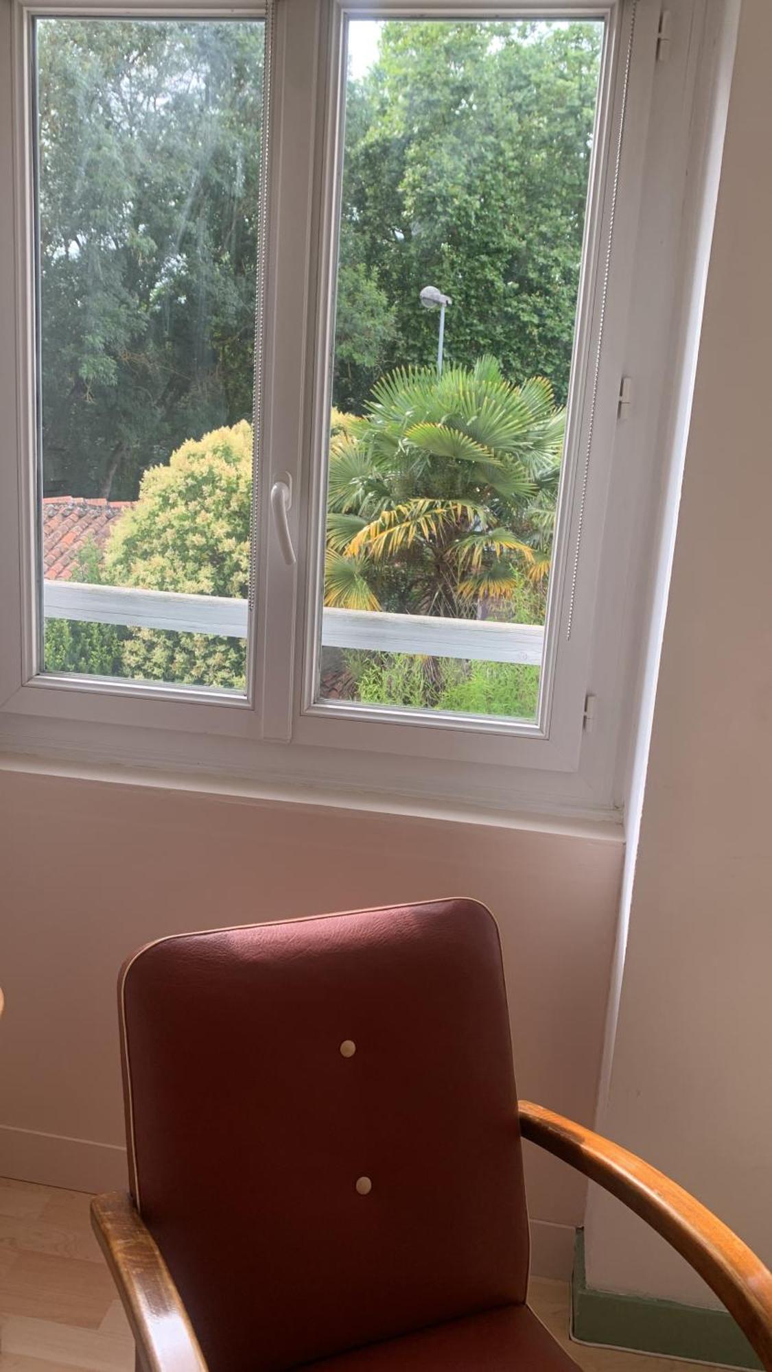 L'Appart Sur Jardin 42M2 Tres Calme Ла Рошел Екстериор снимка